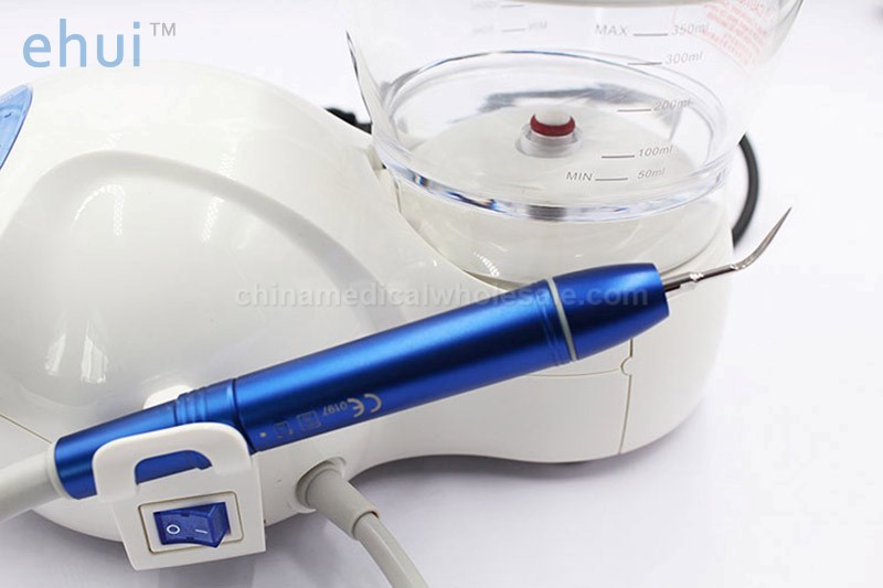 Ultrasonic veterinary canine ultrasonic tooth cleaner