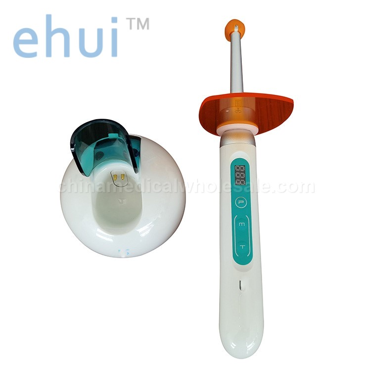 Dental light curing lamp with three intensity composite modes