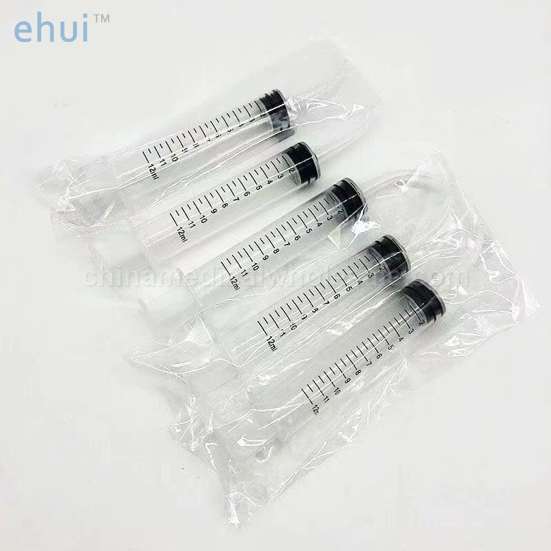 Disposable medical flushing elbow syringe