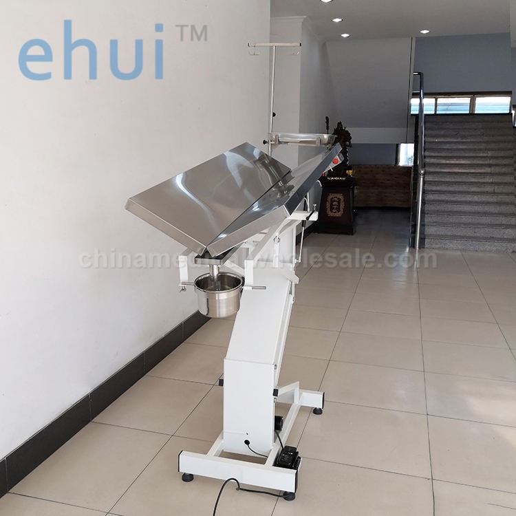 Manufacturer of direct selling stainless steel hydraulic veterinary operating table