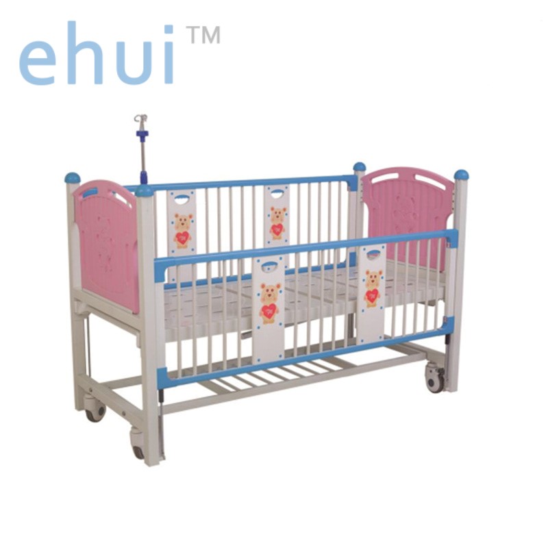 Pediatric nursing ward infusion bed double rocking with wheel nursing bed